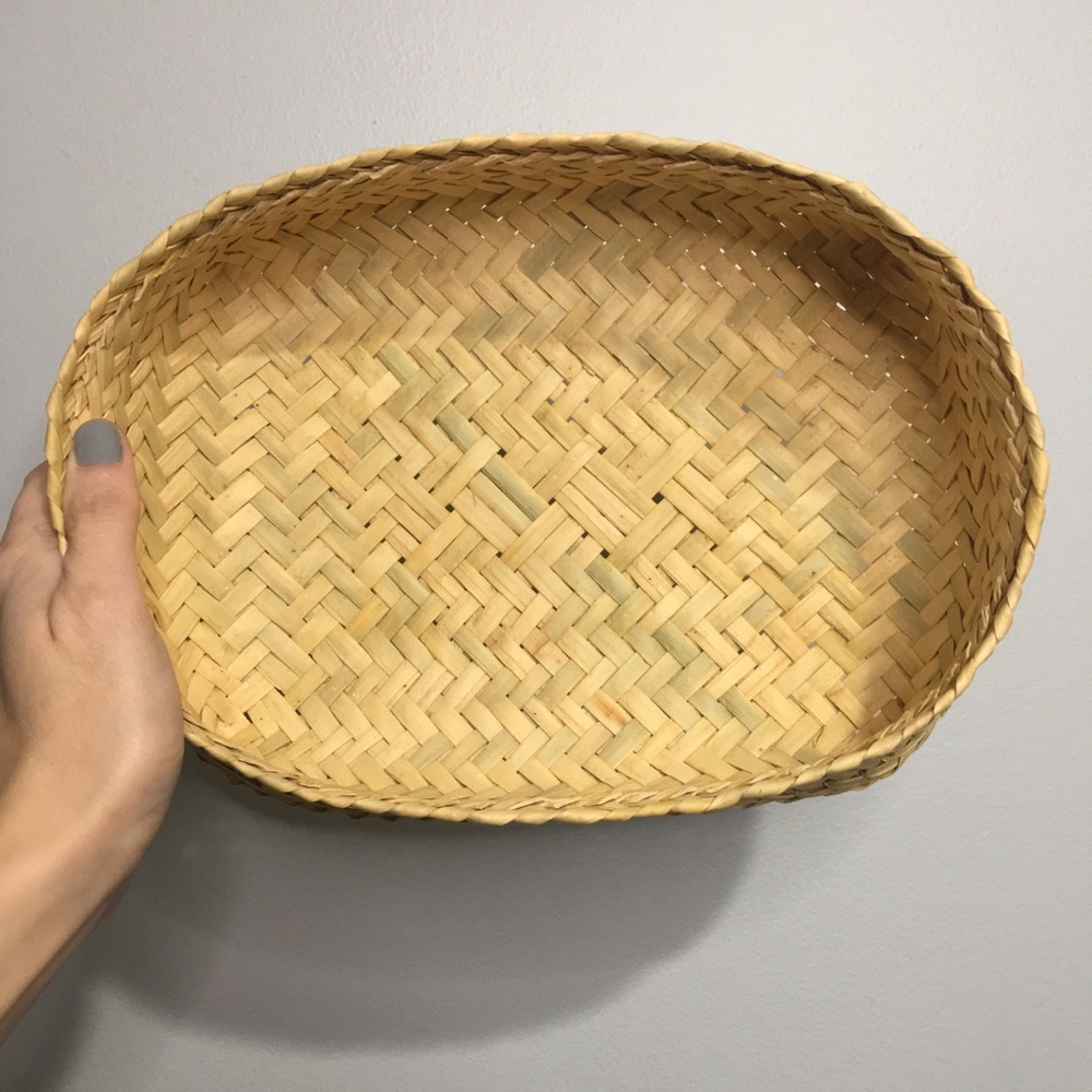 Vintage herringbone basket tray EUC